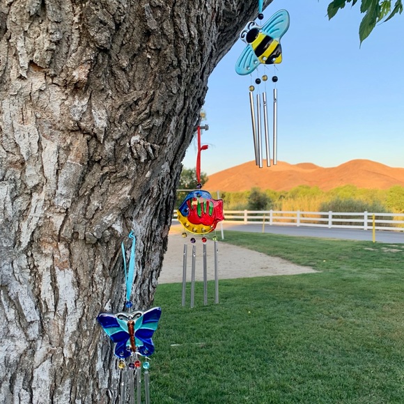 Retro Glass Blue Butterfly Wind Chime Sun Cat… - Picture 3 of 11